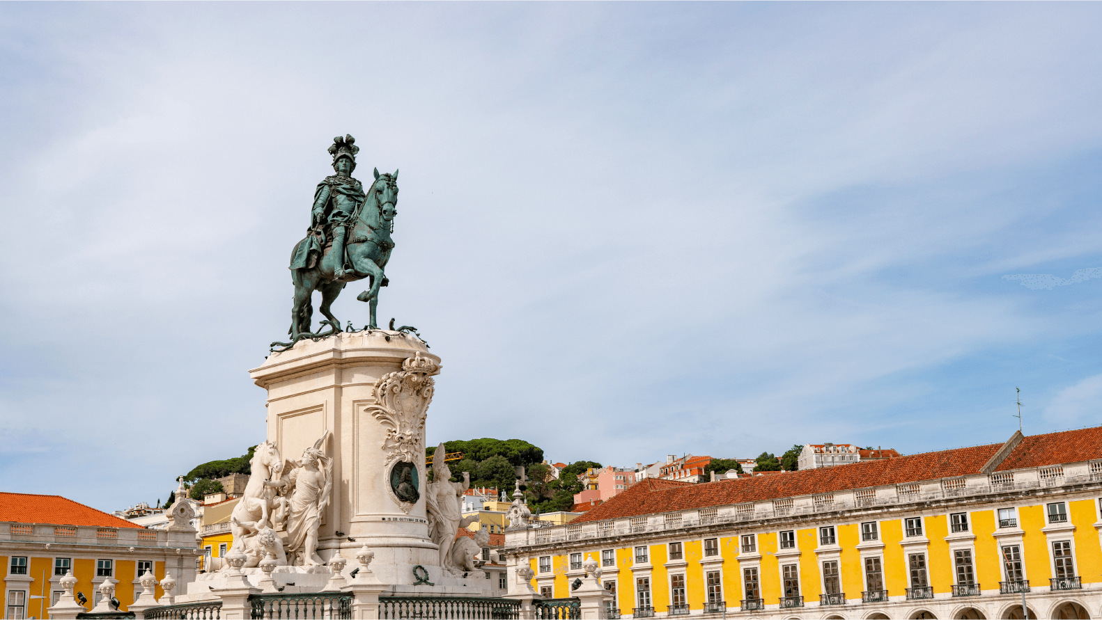 searched topics about Portugal - Lisbon, Praça do Comércio