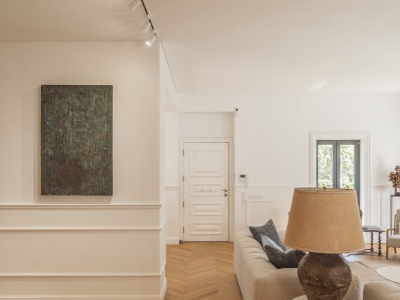 Contemporary Luxury in Estoril
