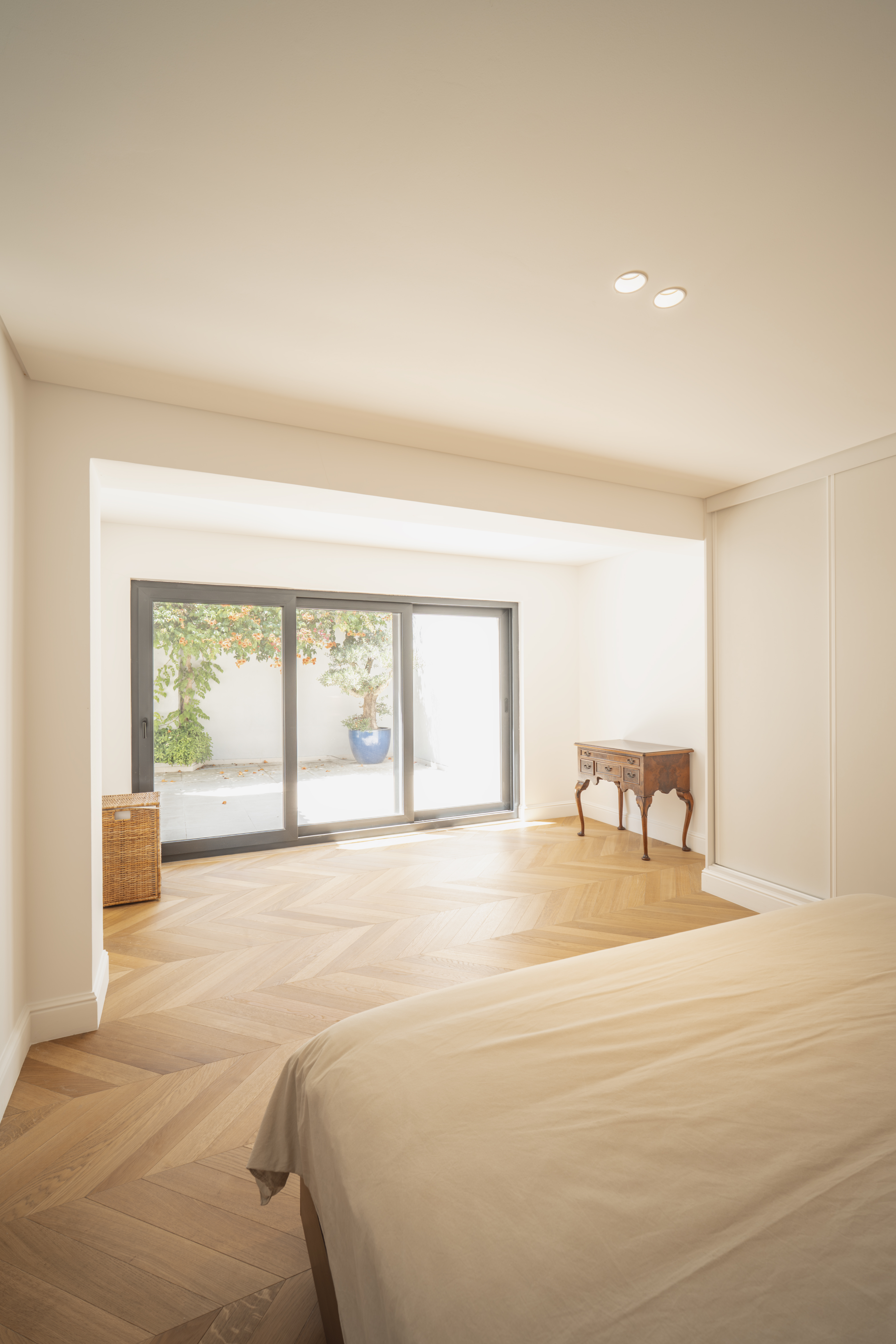 Contemporary Luxury in Estoril