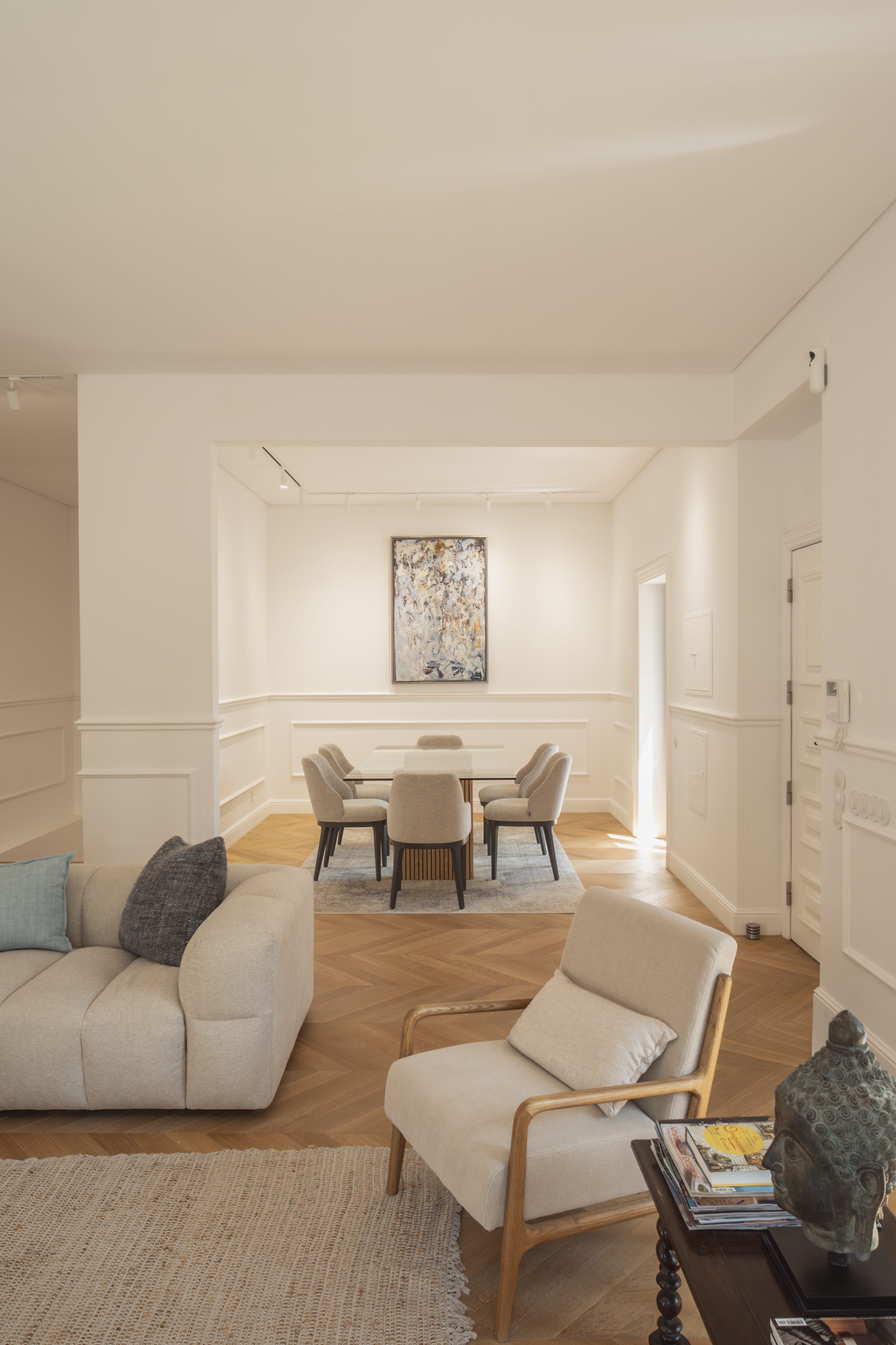 Contemporary Luxury in Estoril