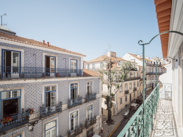 Brand-New Apartment with Architect-Designed Interiors