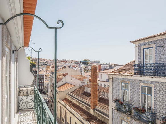 Brand-New Apartment with Architect-Designed Interiors