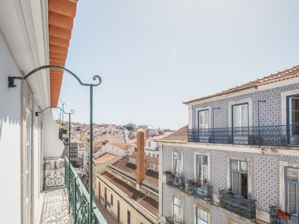 Brand-New Apartment with Architect-Designed Interiors
