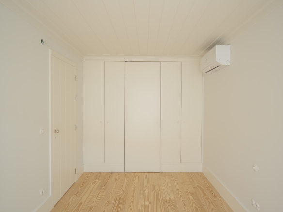 Brand-New Apartment with Architect-Designed Interiors