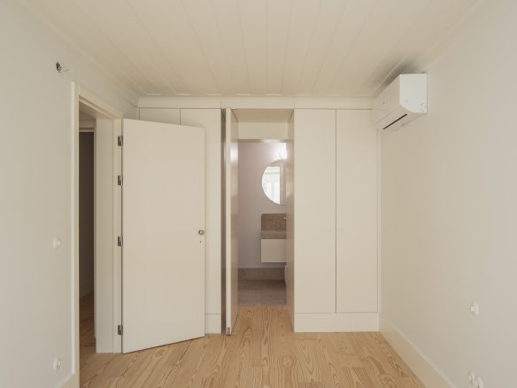 Brand-New Apartment with Architect-Designed Interiors