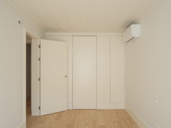 Brand-New Apartment with Architect-Designed Interiors