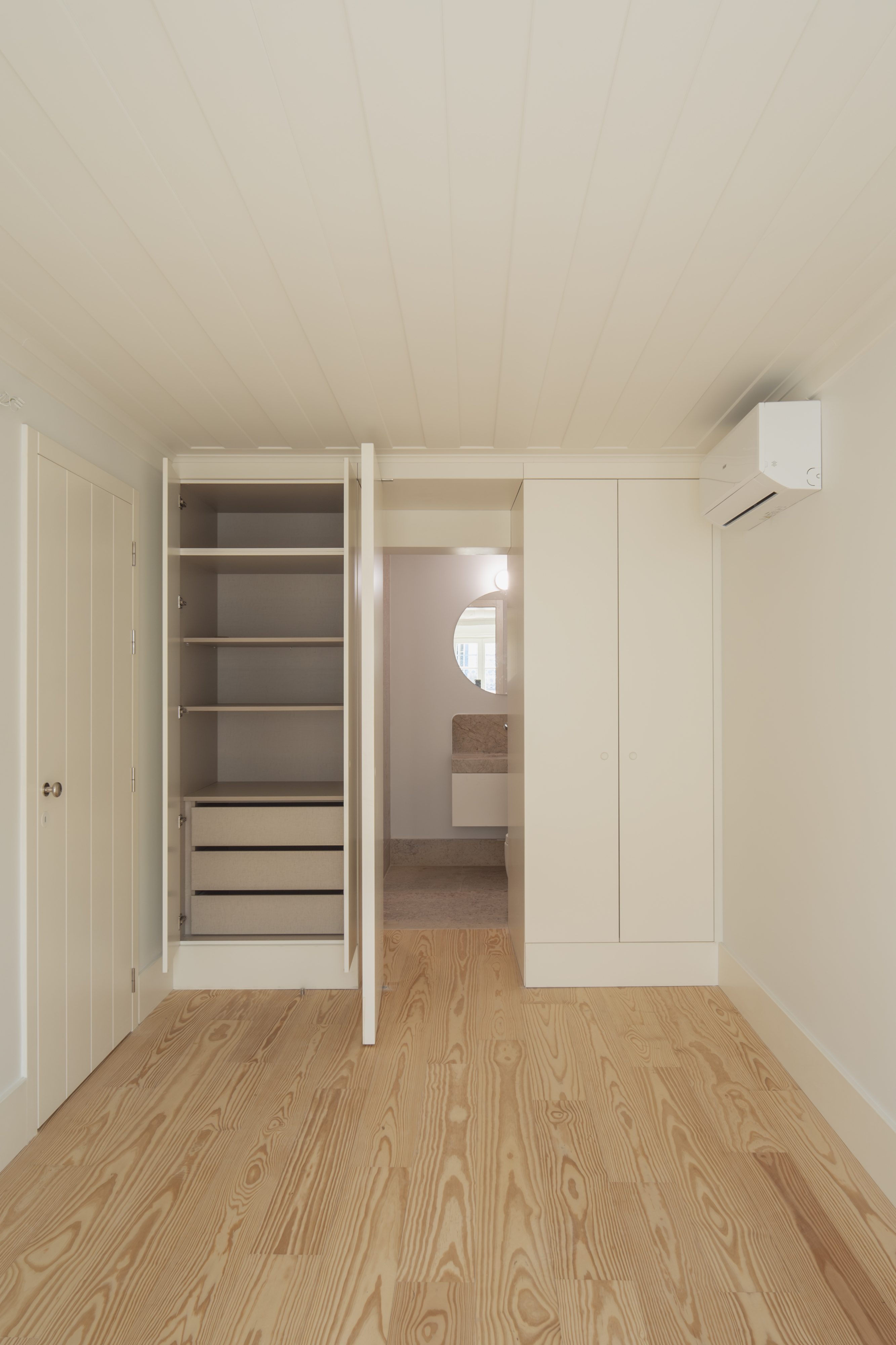 Brand-New Apartment with Architect-Designed Interiors
