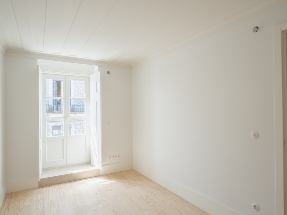 Brand-New Apartment with Architect-Designed Interiors