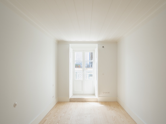 Brand-New Apartment with Architect-Designed Interiors