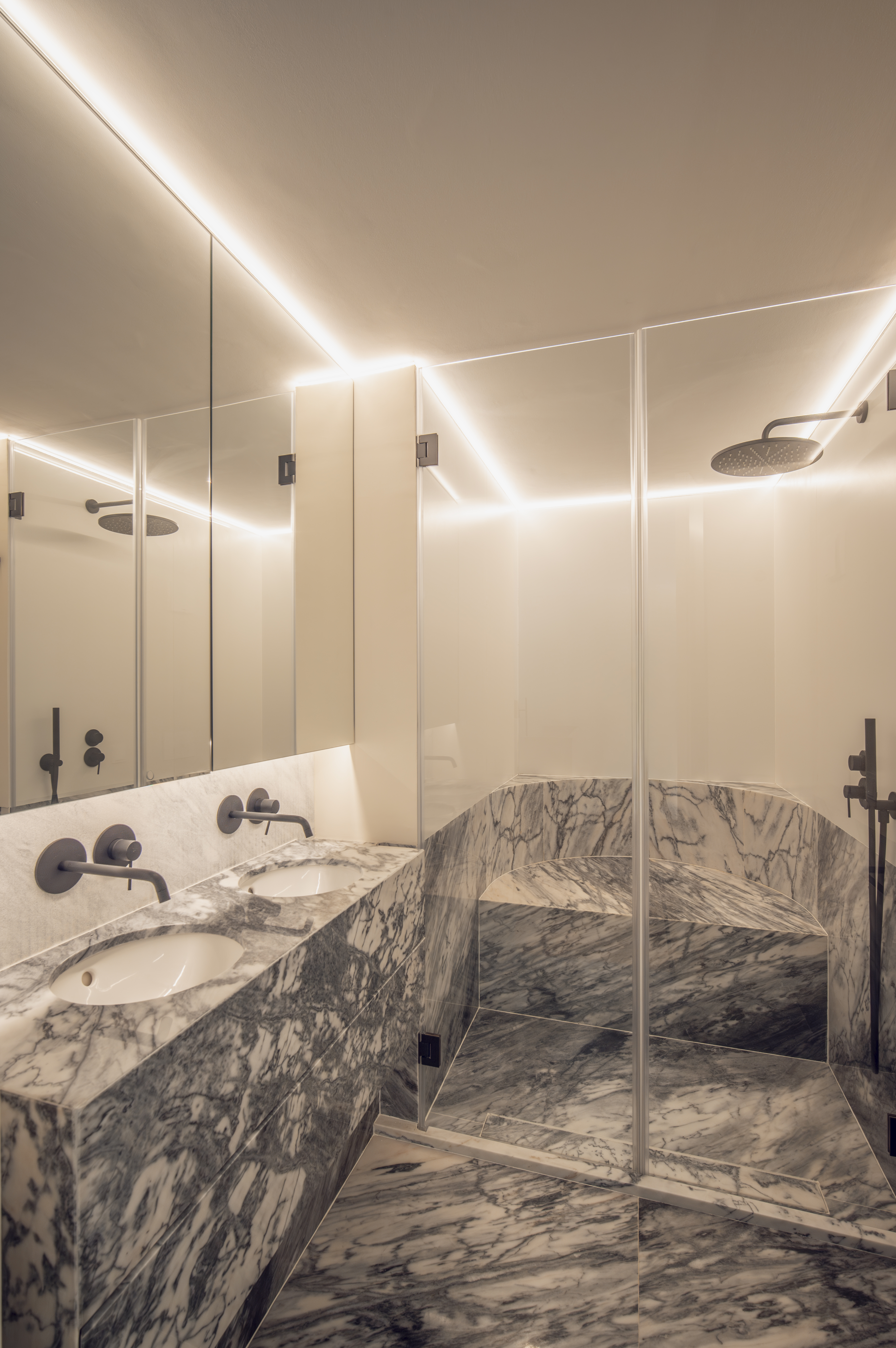 Exceptional Designer Loft with Private Garden in Prime Central Lisbon