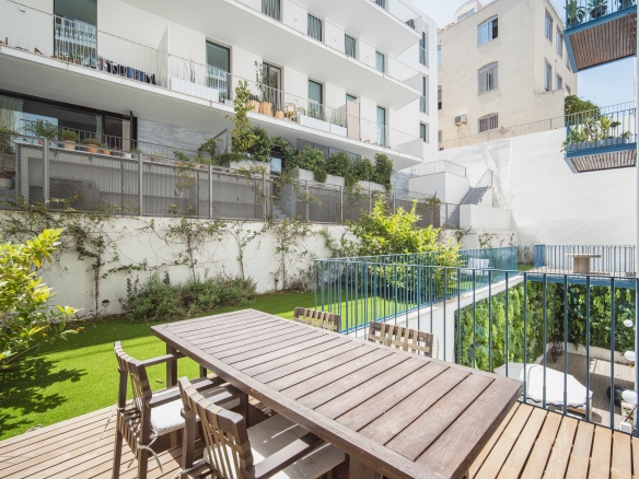 Exceptional Designer Loft with Private Garden in Prime Central Lisbon