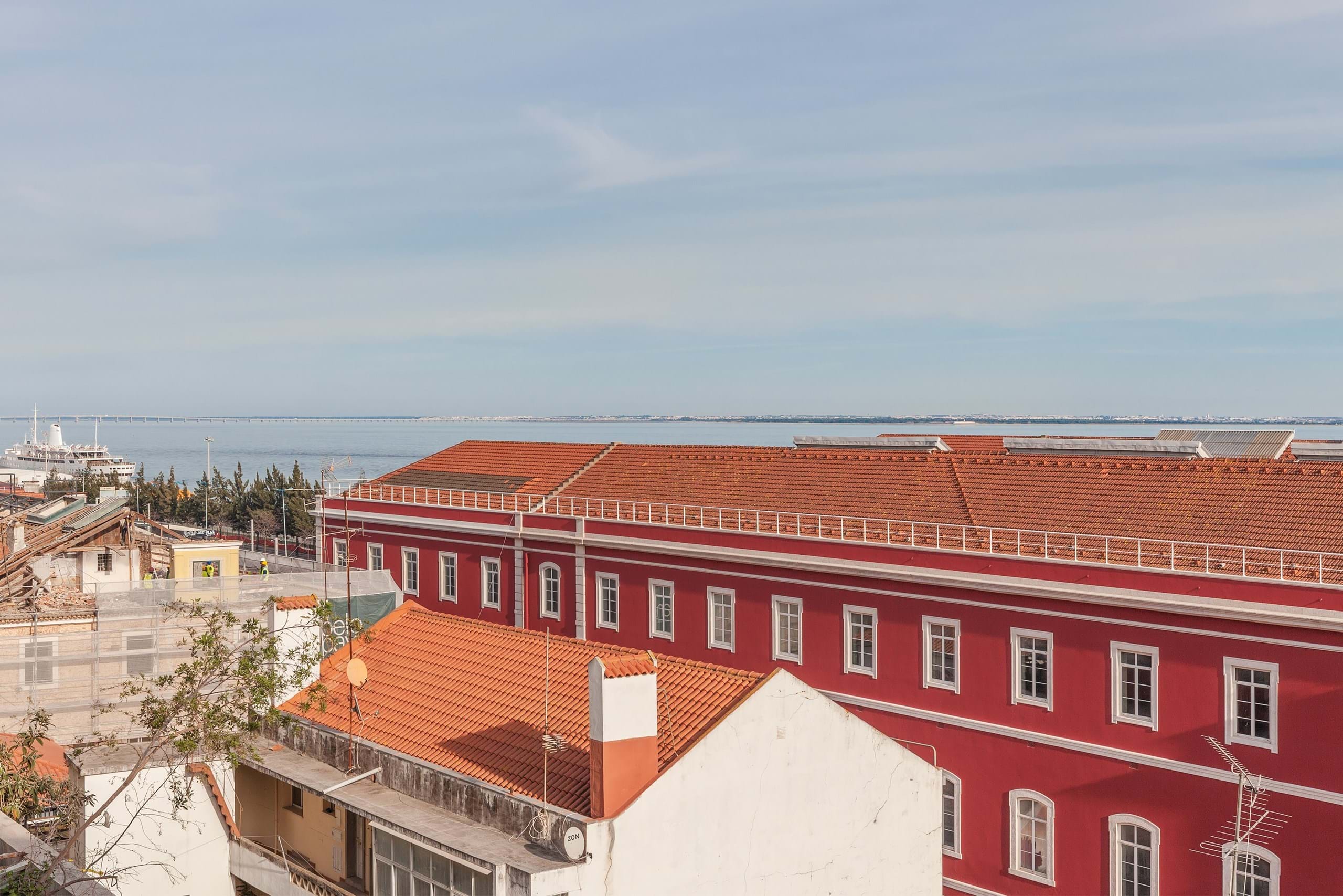 Charming Duplex over the Tagus river