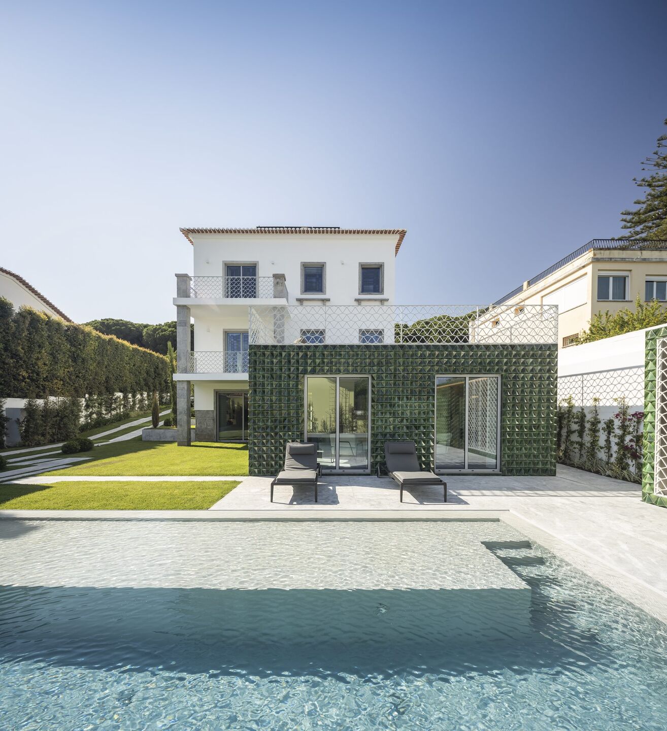 Luxury Villa in Restelo