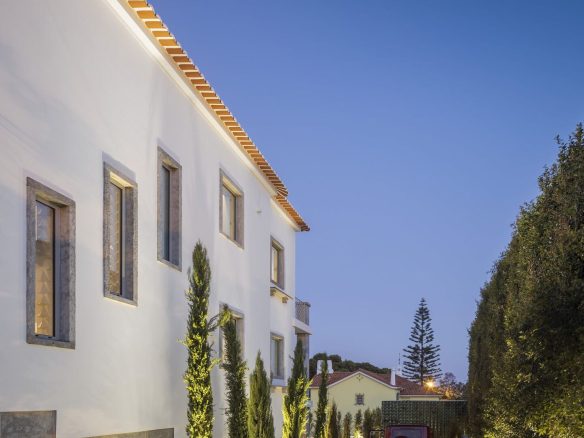 Luxury Villa in Restelo