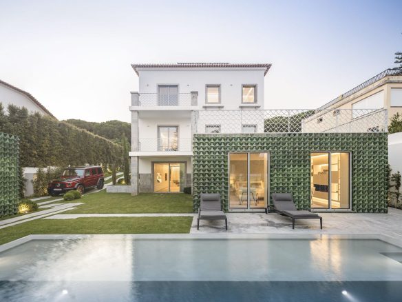 Luxury Villa in Restelo