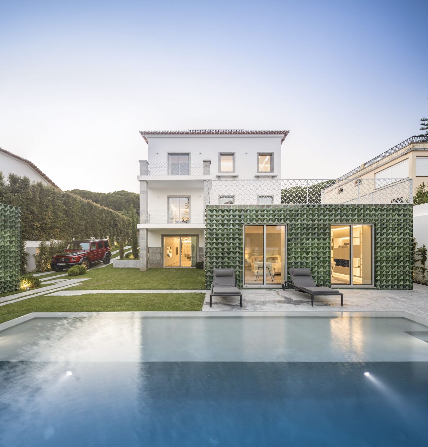 Luxury Villa in Restelo
