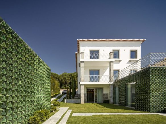 Luxury Villa in Restelo