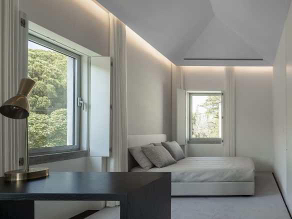 Luxury Villa in Restelo
