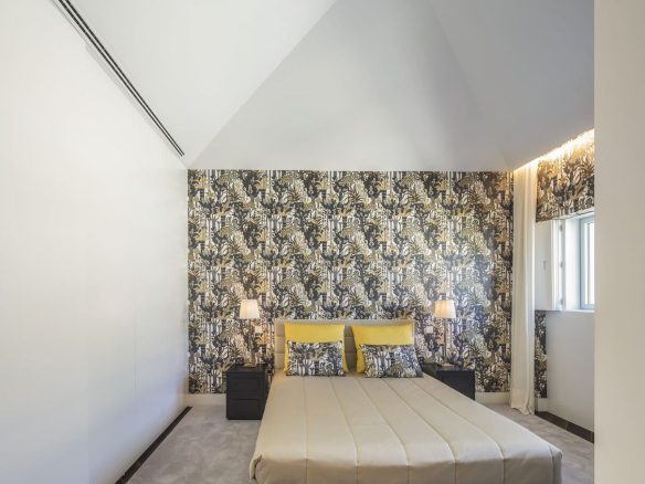 Luxury Villa in Restelo