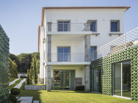 Luxury Villa in Restelo