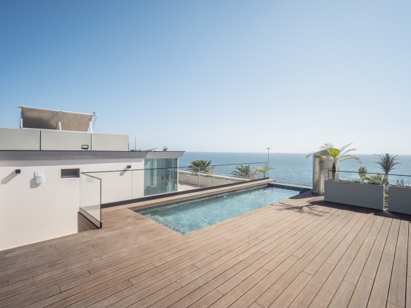 Oceanfront Duplex Penthouse in Estoril