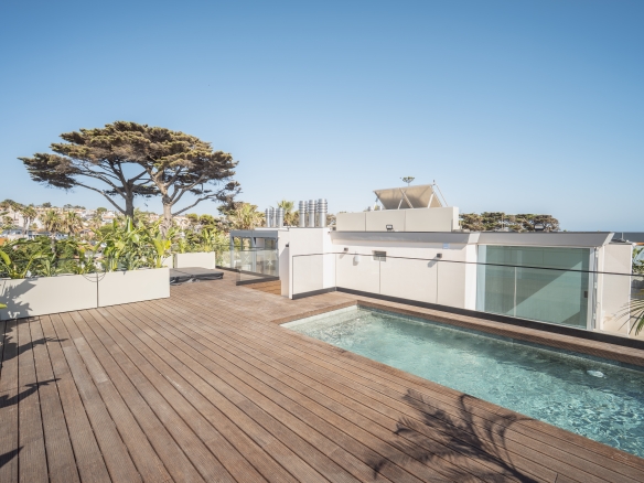 Oceanfront Duplex Penthouse in Estoril