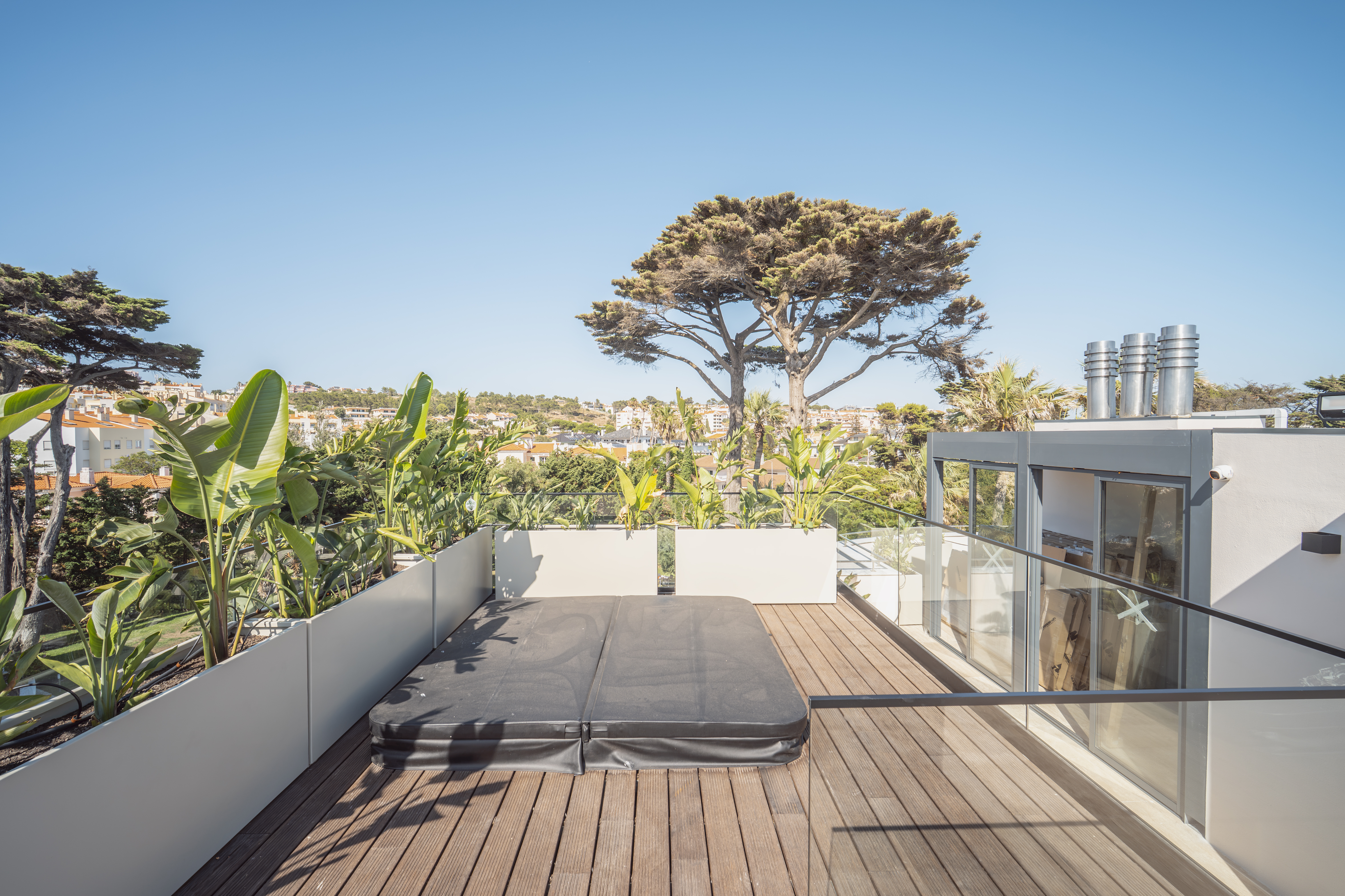 Oceanfront Duplex Penthouse in Estoril