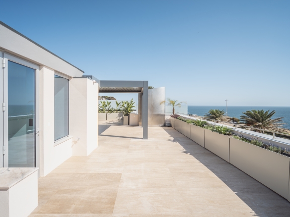 Oceanfront Duplex Penthouse in Estoril