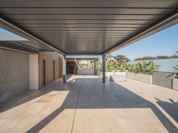 Oceanfront Duplex Penthouse in Estoril