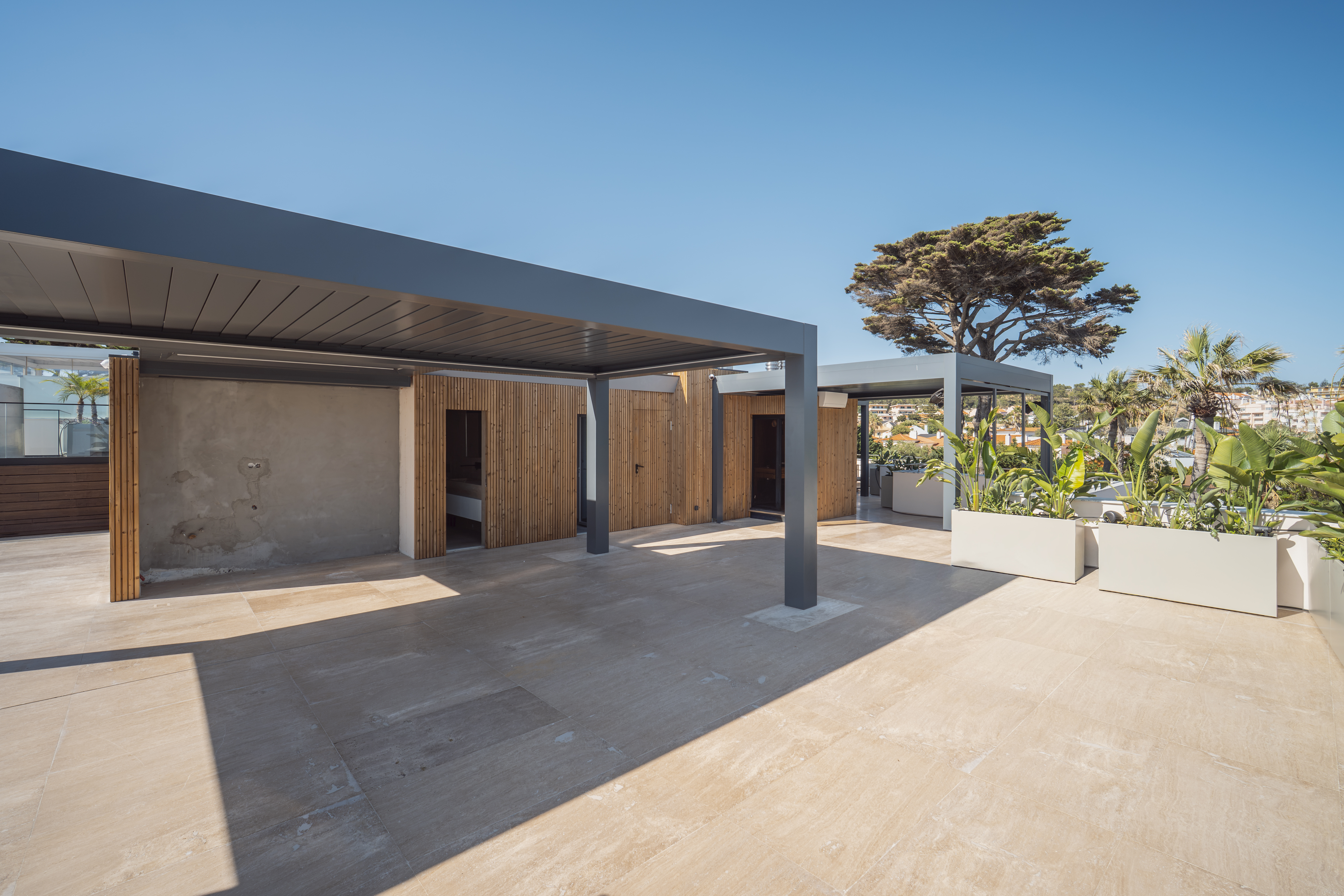 Oceanfront Duplex Penthouse in Estoril