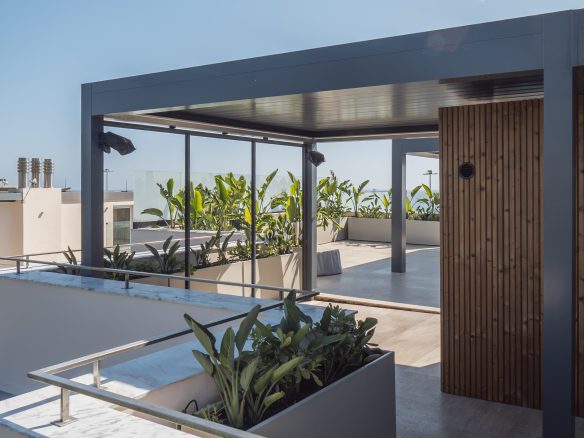 Oceanfront Duplex Penthouse in Estoril