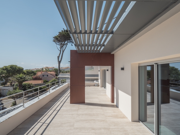 Oceanfront Duplex Penthouse in Estoril