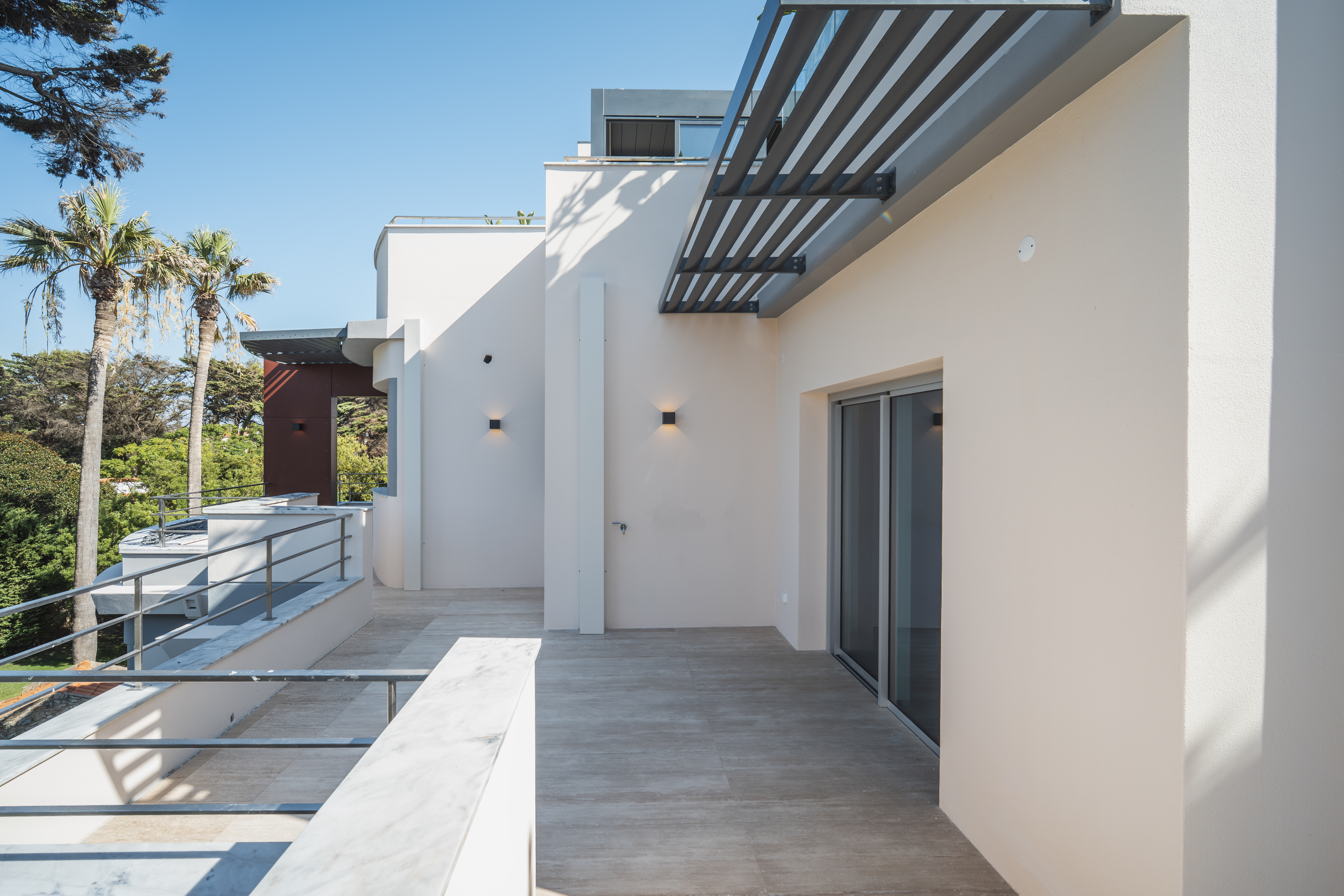 Oceanfront Duplex Penthouse in Estoril