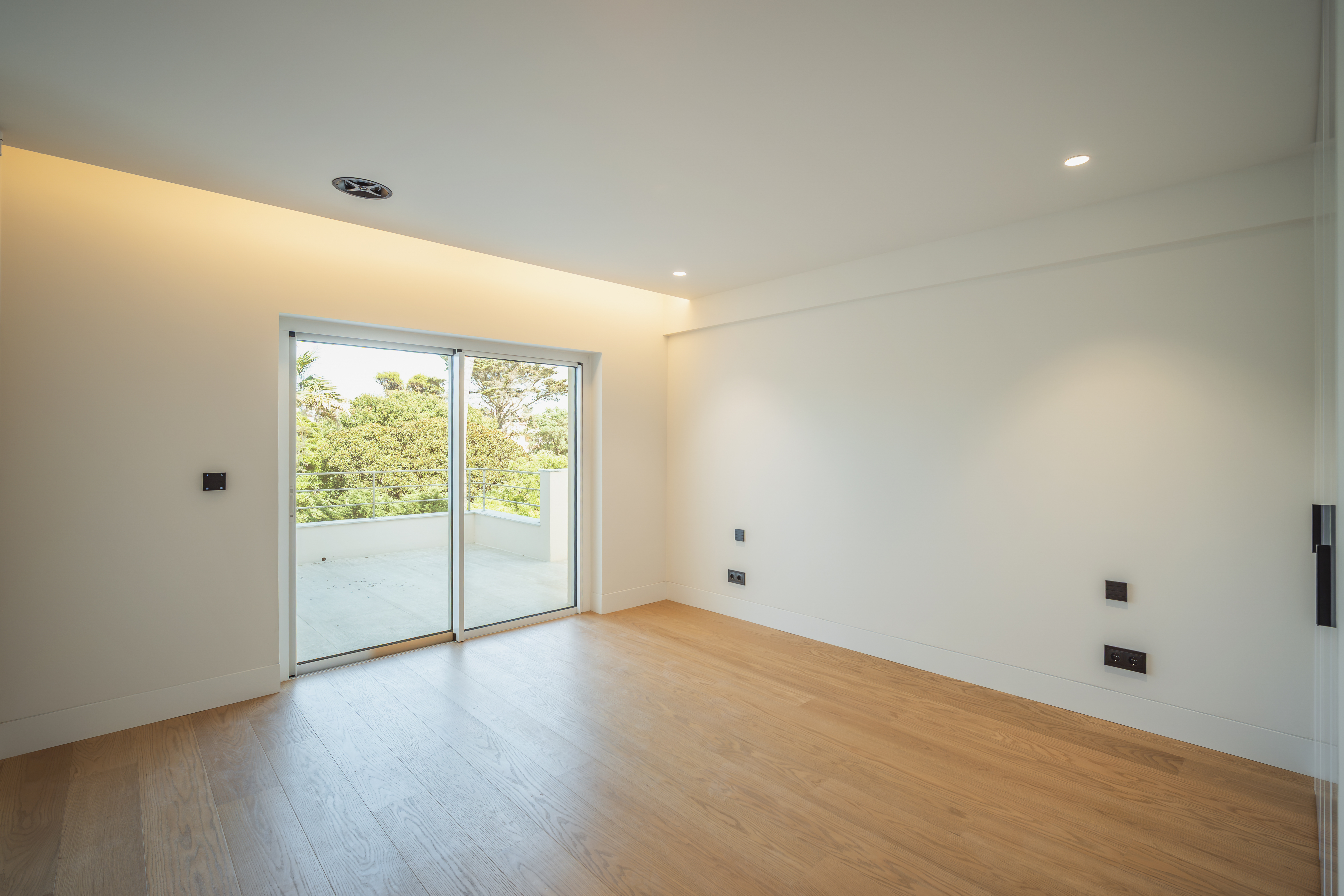Oceanfront Duplex Penthouse in Estoril