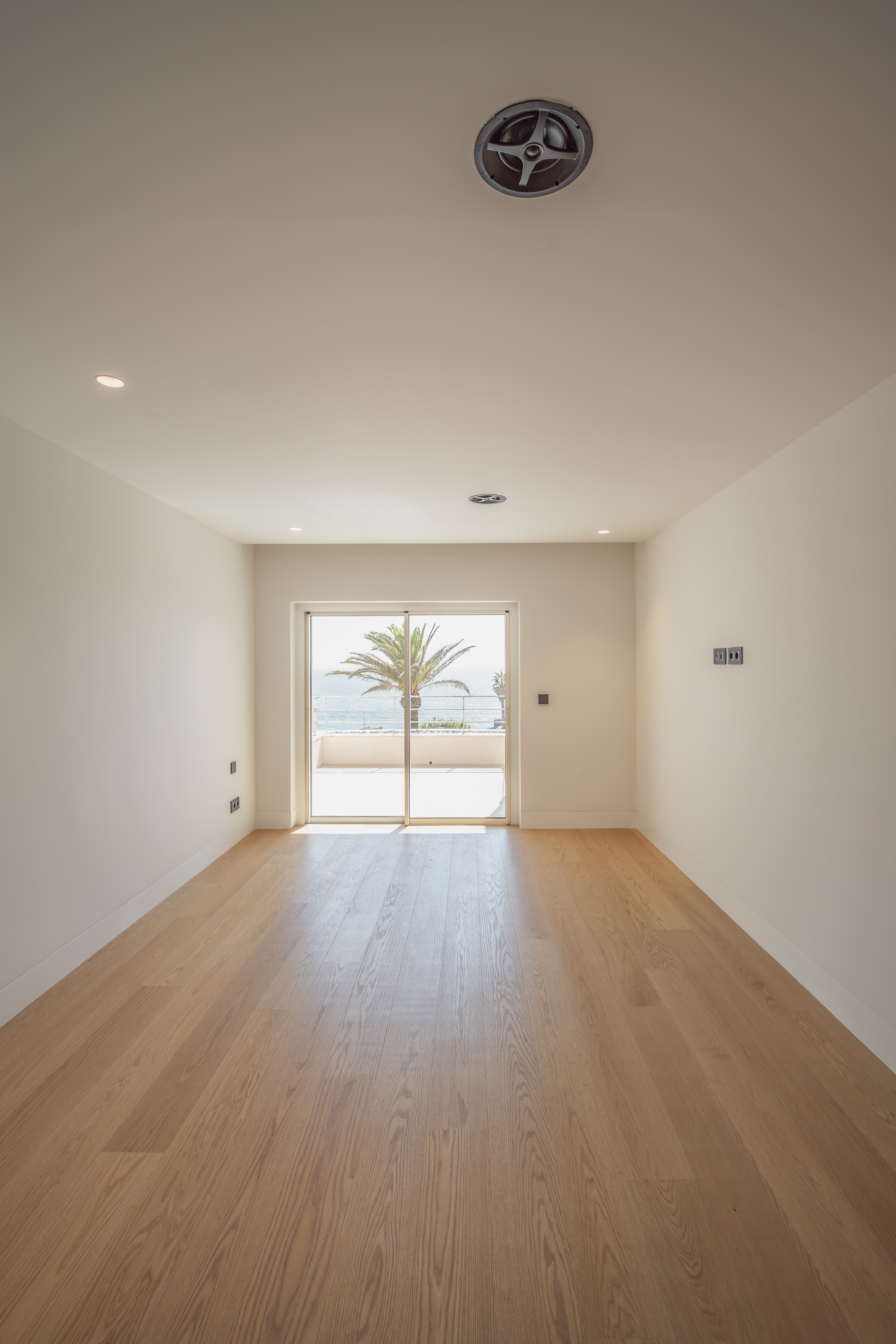 Oceanfront Duplex Penthouse in Estoril